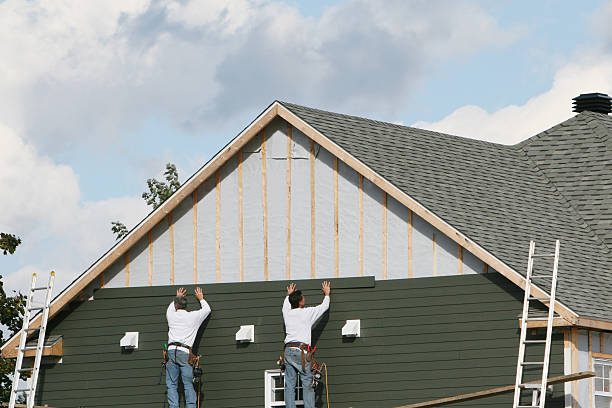 Professional Wood Siding technician working in Manchester, MD
